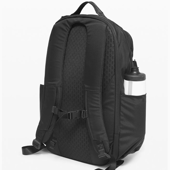 Lululemon Cruiser Backpack - Black - Picture 8 of 12